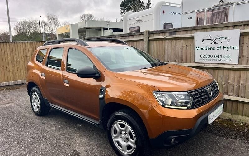Used Dacia Duster Essentiel 116 HP (85 kW) 2019 Orange SUV