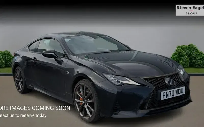 Usado Lexus RC300h Sport Line 223 HP (164 kW) 2020 Coupé