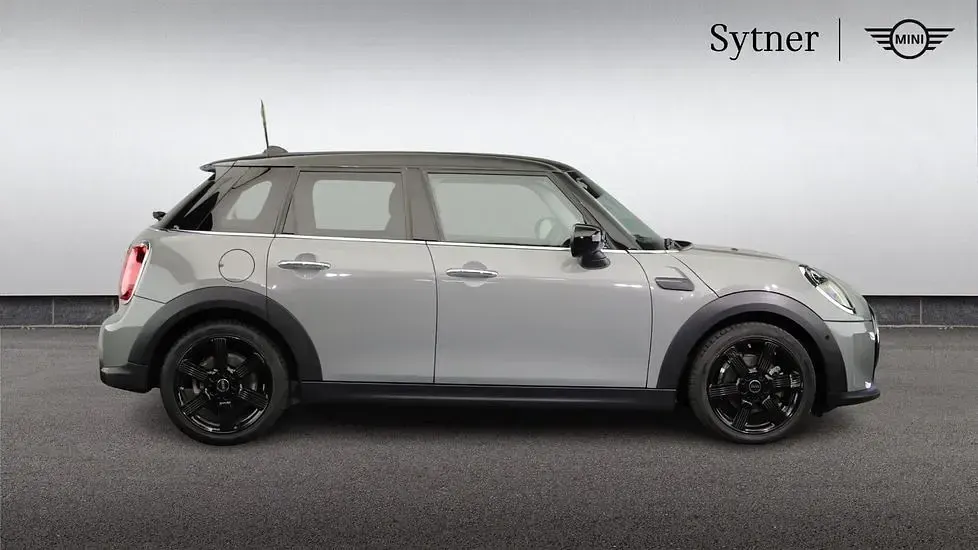 Used Mini Cooper Classic 136 HP (100 kW) 2022 Grey Hatchback