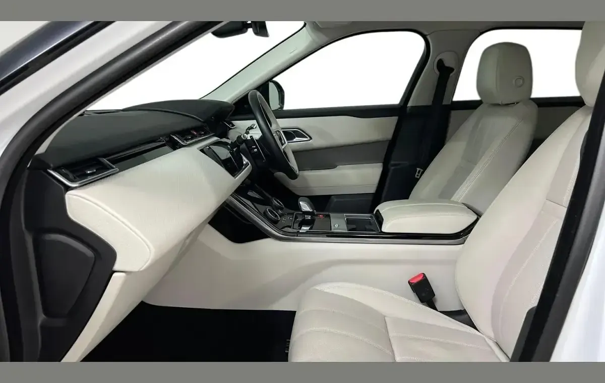 Used Land Rover Range Rover Velar S 245 HP (180 kW) 2021 White SUV