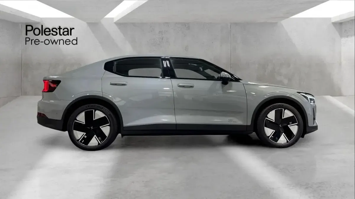 Novo Polestar 2 Long Range Single Motor 219 kW (299 HP) 2026 Cinzento Citadino