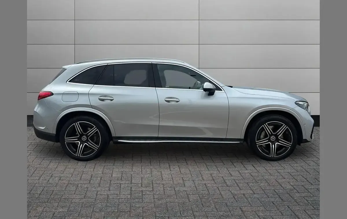 Used Mercedes GLC300 AMG line 265 HP (194 kW) 2026 Silver SUV