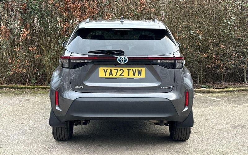 Used Toyota Yaris Hybrid Design 116 HP (85 kW) 2026 Estate