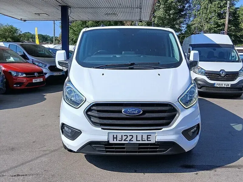 Used Ford 300 Limited 2022 White Van