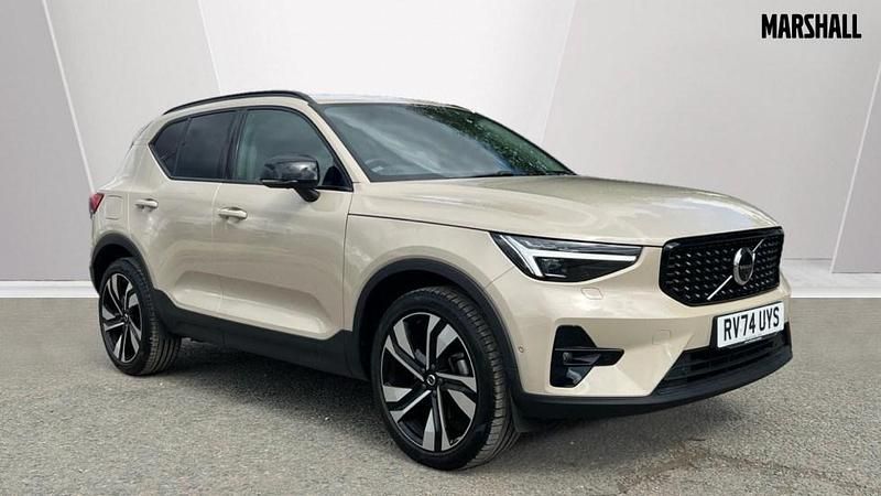 Gold Used 2025 Volvo XC40 Ultra SUV | £32,480 (Fair price) - Image 1/4