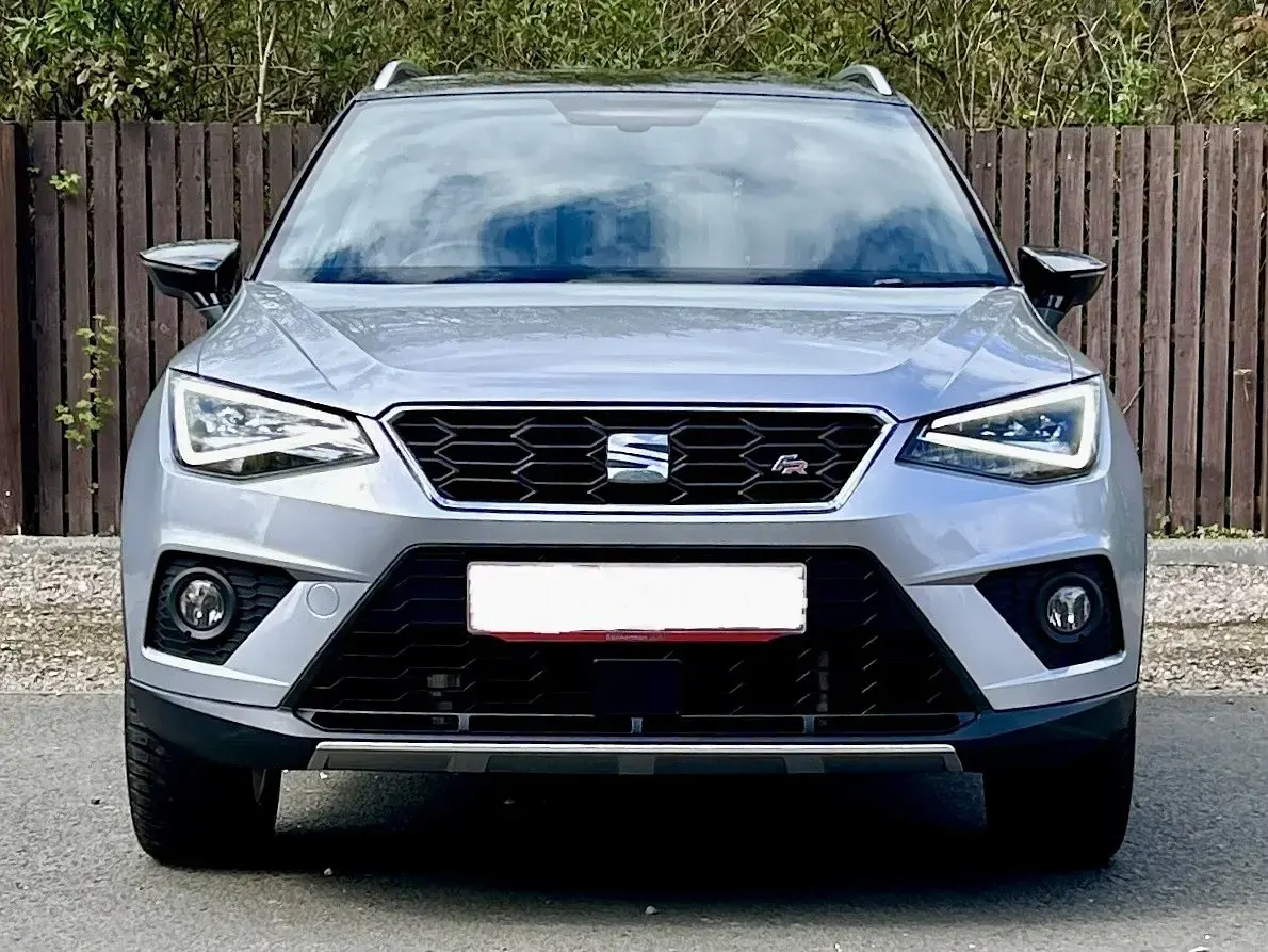 Używany Seat Arona FR 113 KM (83 kW) 2018 Srebrny SUV