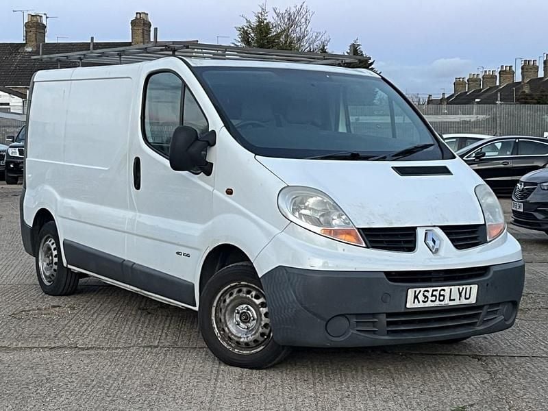 Used Renault Trafic 2006 White MPV