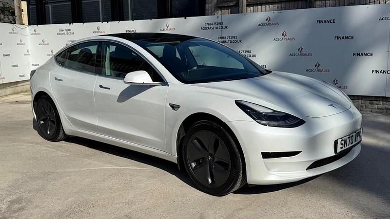 Used Tesla Model 3 Standard Range 239 kW (325 HP) 2020 White Sedan