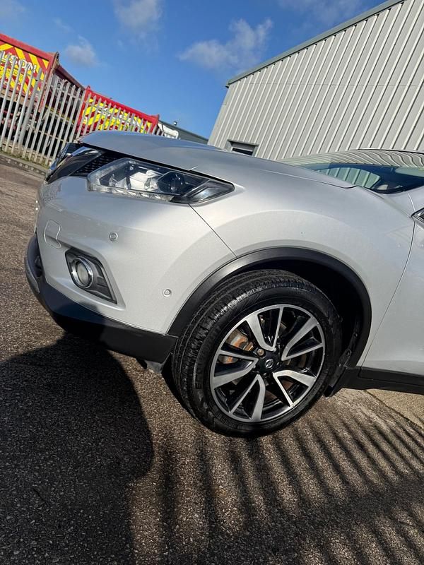 Used Nissan X-Trail Tekna 130 HP (95 kW) 2017 Silver SUV