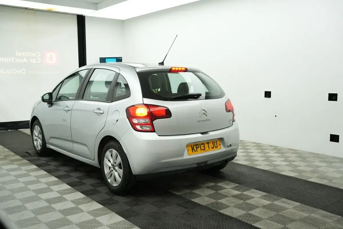 Used Citroën C3 VTR Sport 110 HP (80 kW) 2013 Silver Hatchback