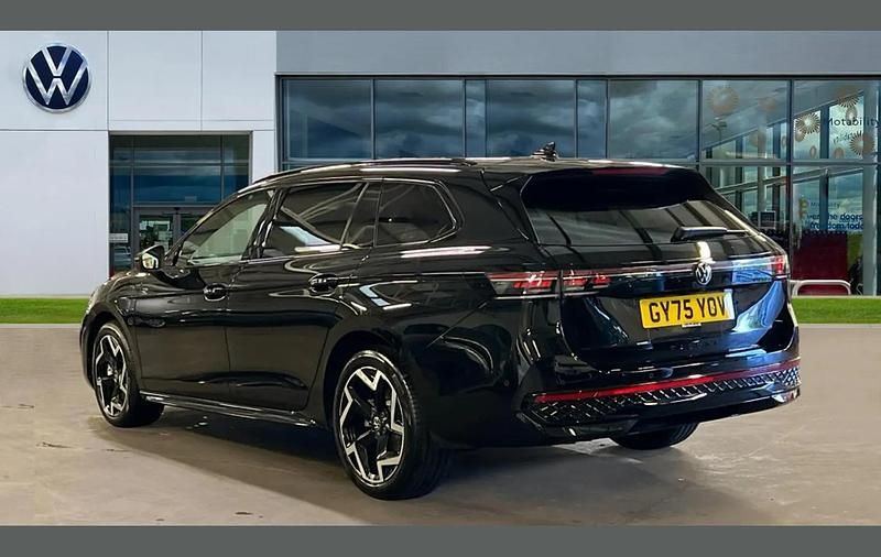 Used VW Passat R-line 200 HP (147 kW) 2025 Black Estate