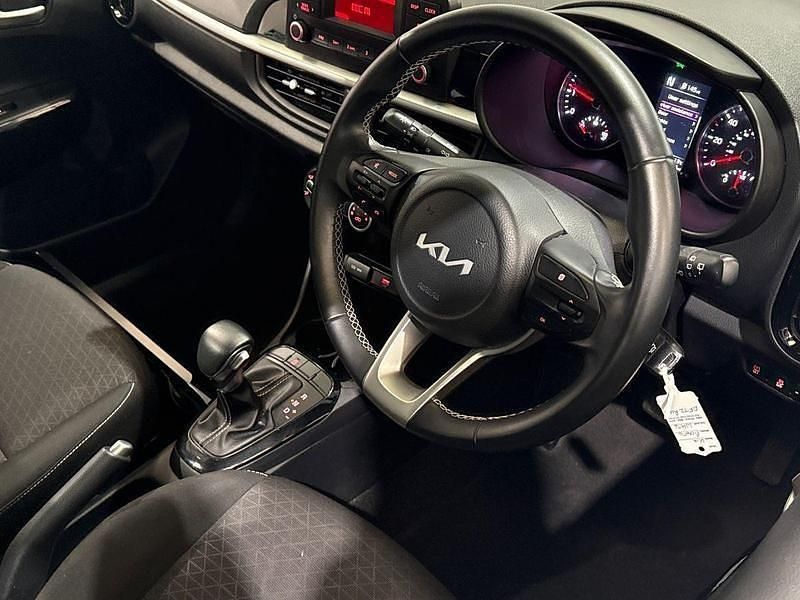 Used Kia Picanto 2023 White Hatchback