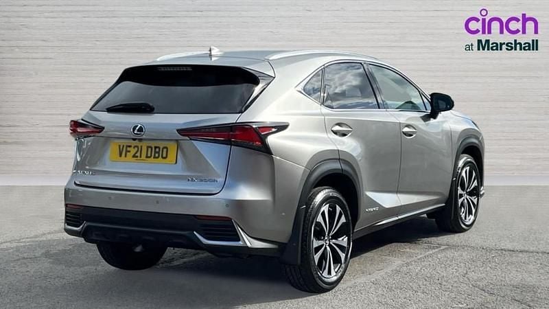 Used Lexus NX300h 197 HP (144 kW) 2021 Silver SUV