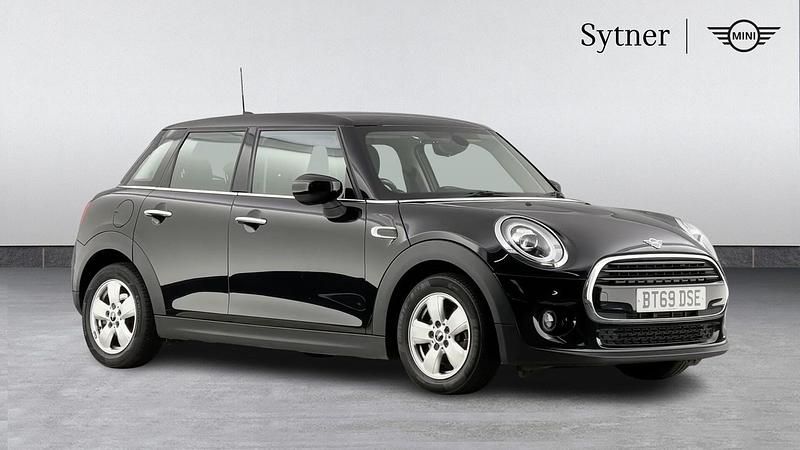 Used Mini Cooper Classic 136 HP (100 kW) 2019 Black Hatchback