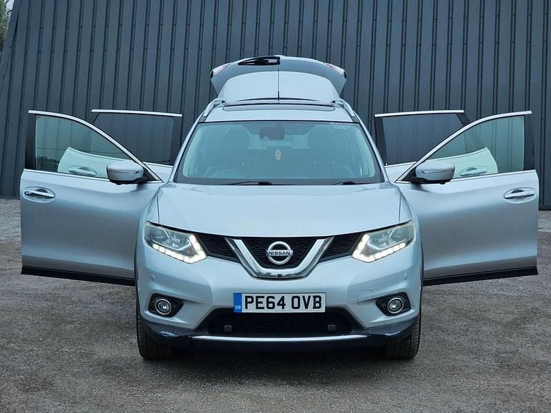 Used Nissan X-Trail Tekna 130 HP (95 kW) 2015 Silver SUV