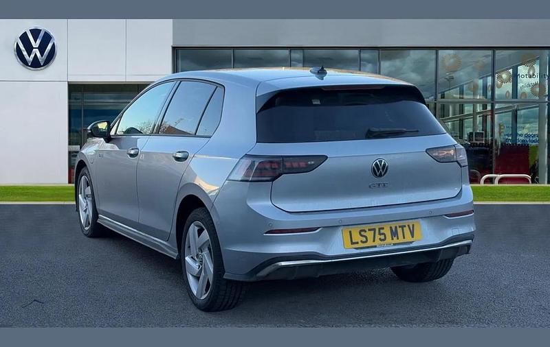Used VW Golf VIII GTE 267 HP (196 kW) 2025 Silver Hatchback