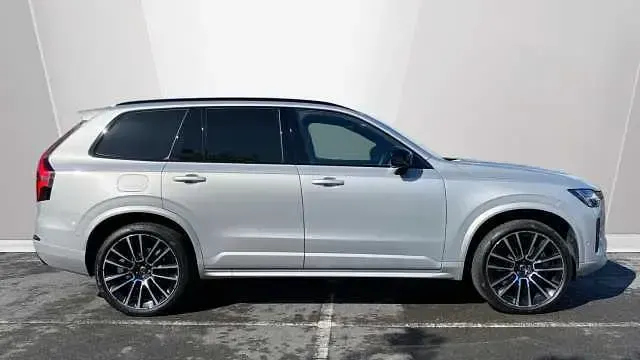 Begagnad Volvo XC90 Ultra 455 HK (334 kW) 2025 Silver SUV