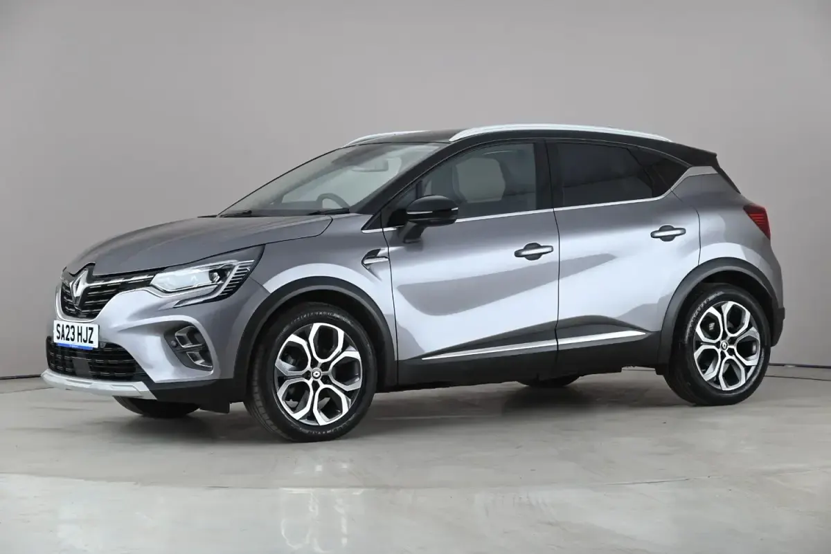 Used Renault Captur Techno 143 HP (105 kW) 2023 Grey/black SUV