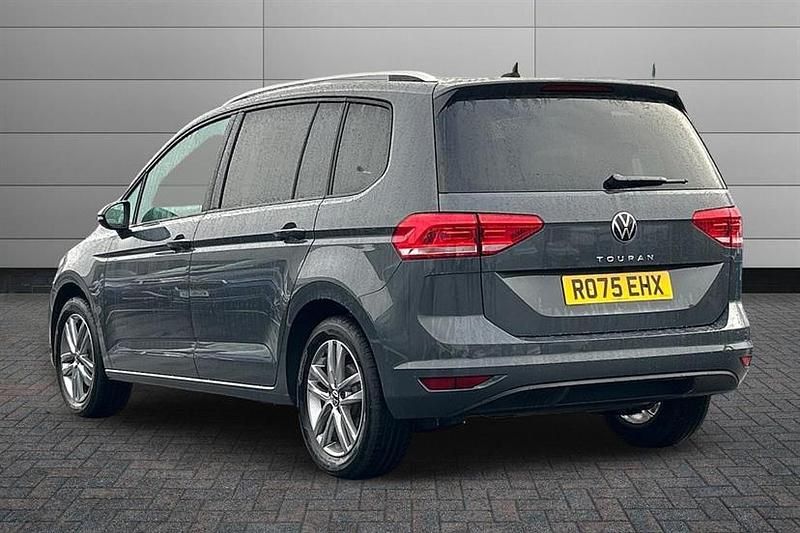 Used VW Touran Match 150 HP (110 kW) 2025 Grey MPV