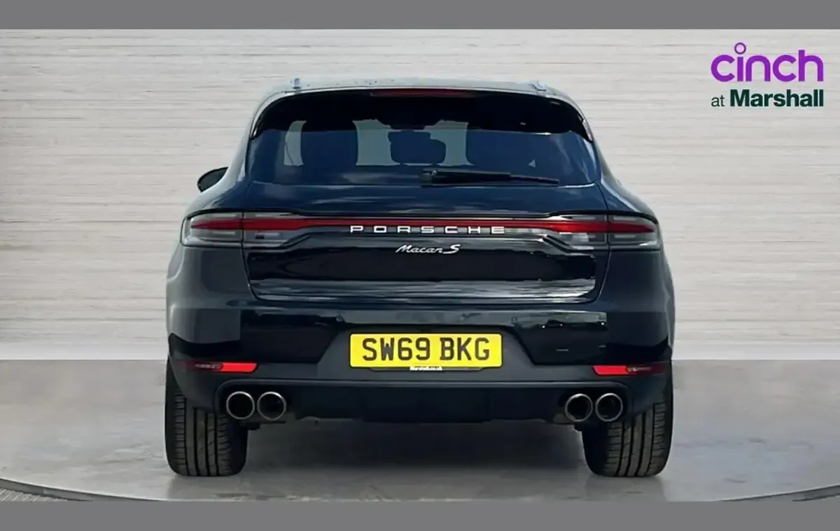 Used Porsche Macan S 348 HP (255 kW) 2019 Black SUV
