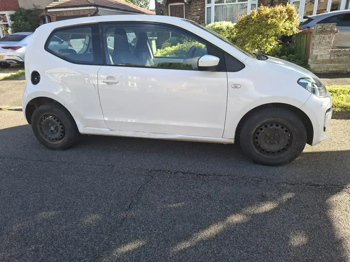 Used VW up! move up! 2014 White Hatchback