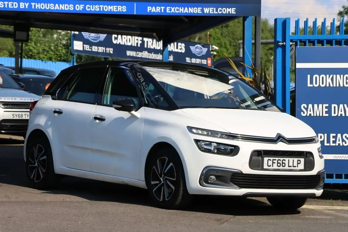 Used Citroën C4 Picasso Feel 2016 White MPV