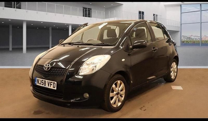 Black Used 2008 Toyota Yaris Hatchback | £2,499 (Fair price) - Image 1/3