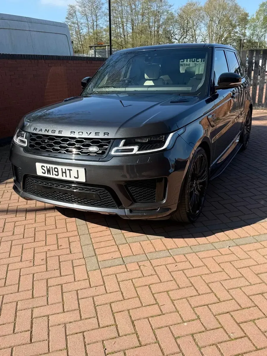 Usado Land Rover Range Rover Sport HSE Dynamic 306 HP (225 kW) 2019 Cinzento SUV