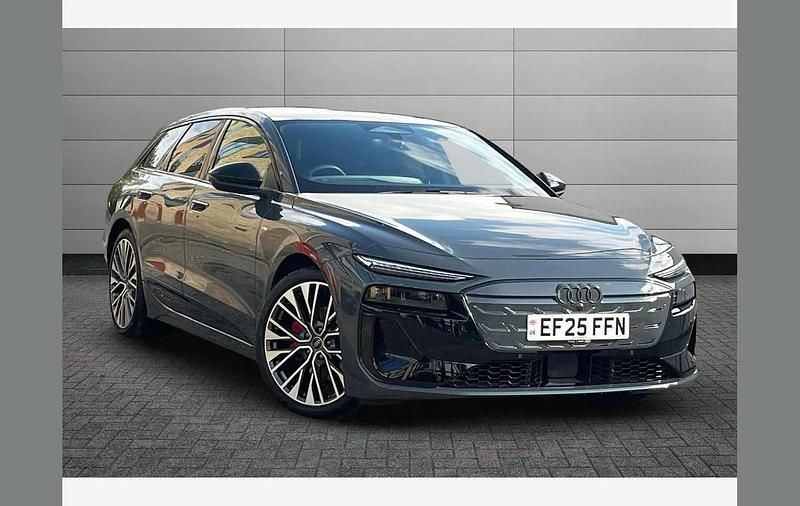 Grey Used 2025 Audi e-tron Comfort SUV | £59,000 - Image 1/4