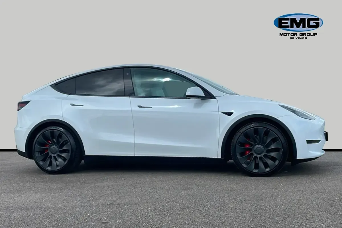 Used Tesla Model Y Performance 313 kW (426 HP) 2023 White SUV