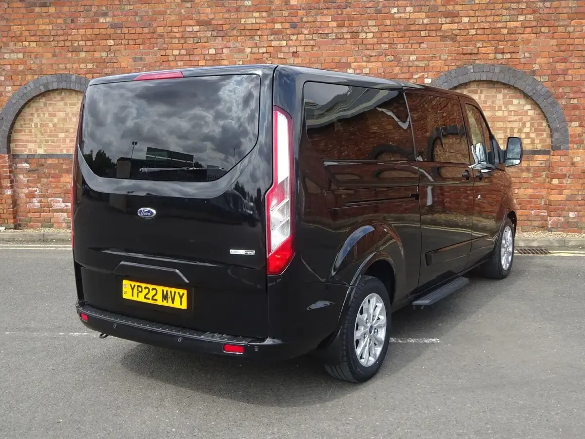 Used Ford Tourneo Custom Titanium 130 HP (95 kW) 2022 Black Van