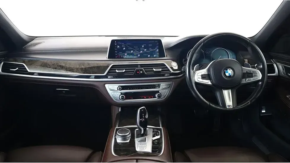 Used BMW 740 M Sport 316 HP (232 kW) 2018 Grey Sedan