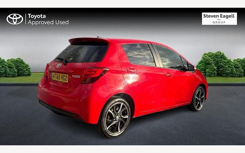 Used Toyota Yaris Design 99 HP (72 kW) 2016 Hatchback