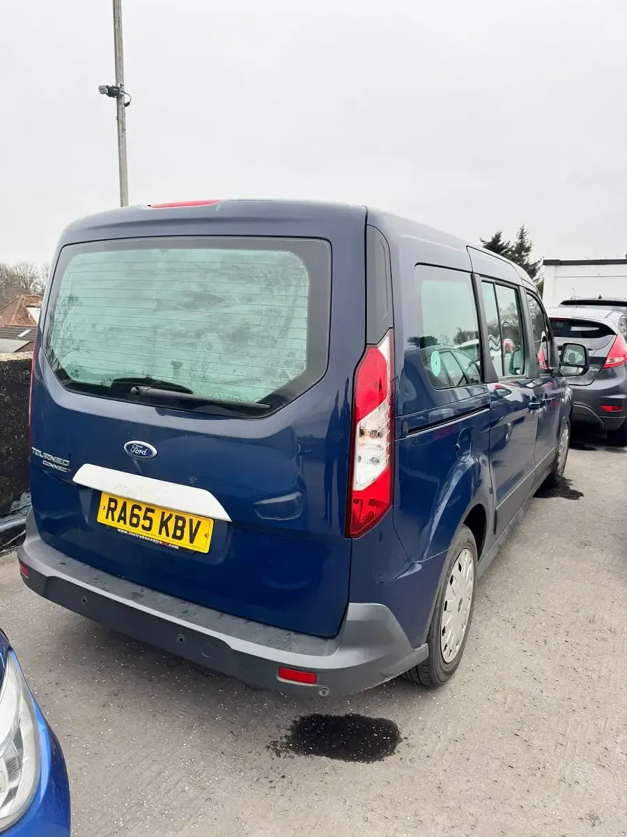 Used Ford Grand Tourneo Connect Zetec 2015 Blue MPV