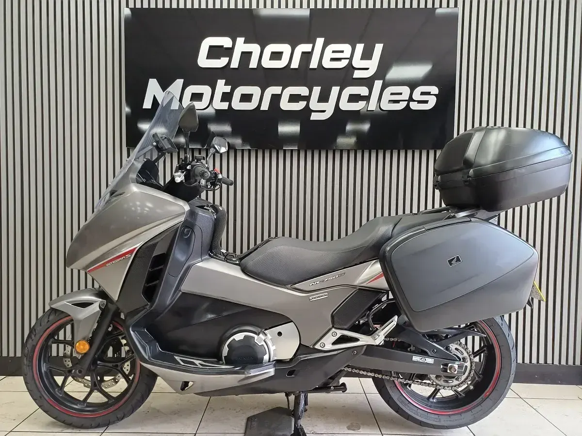 Używany Honda Integra 2019 Srebrny