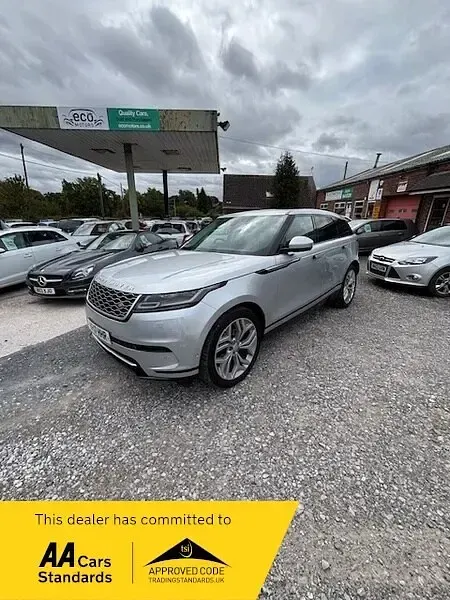 Used Land Rover Range Rover Velar SE 240 HP (176 kW) 2017 Silver SUV