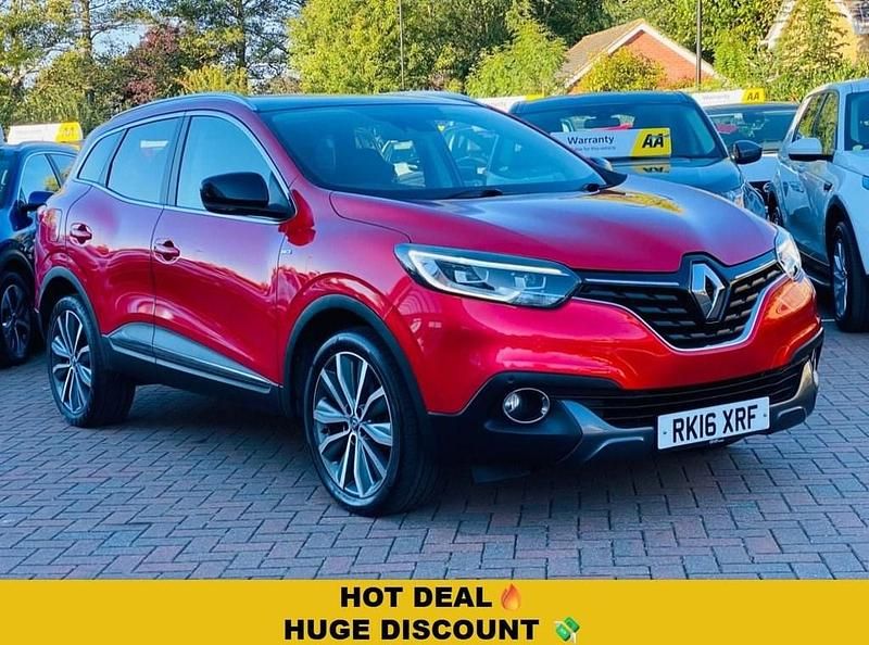 Red Used 2016 Renault Kadjar Signature SUV | £6,700 (Fair price) - Image 1/4