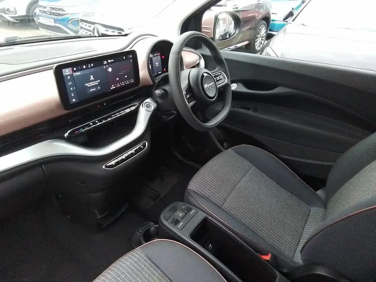Second-hand Fiat 500e Icon 86 kW (118 CP) 2021 Auriu Hatchback