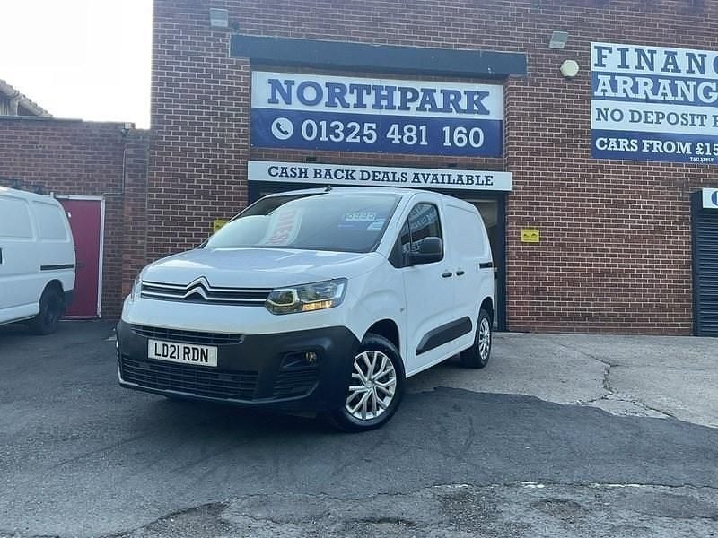 White Used 2021 Citroën Berlingo MPV | £7,995 (Good price) - Image 1/2