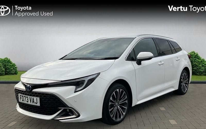 Used Toyota Corolla Design 196 HP (144 kW) 2025 Estate