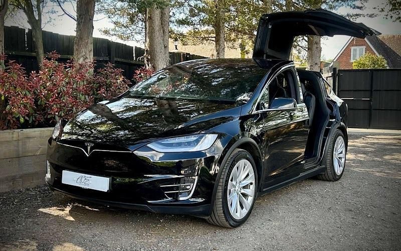 Usado Tesla Model X Long Range AWD 397 kW (541 HP) 2020 Preto SUV