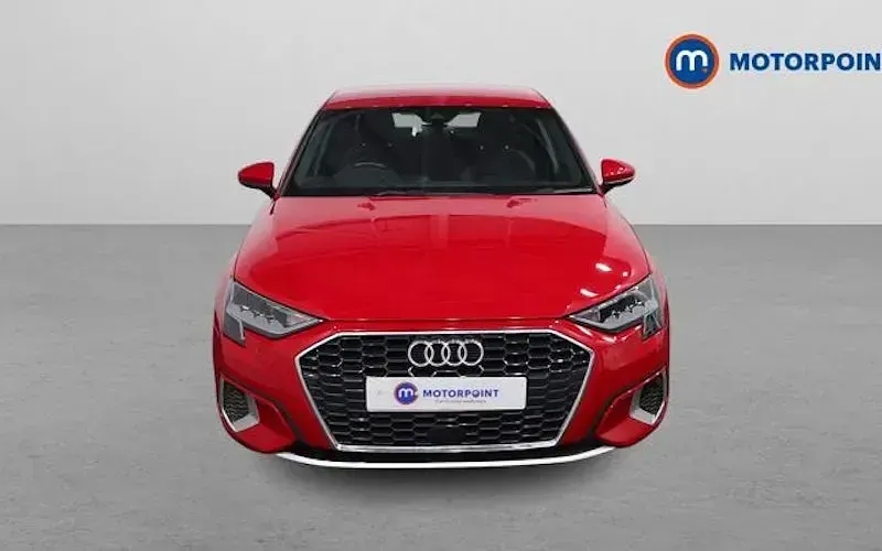 Usado Audi A3 Sport 150 CV (110 kW) 2023 Rojo Berlina