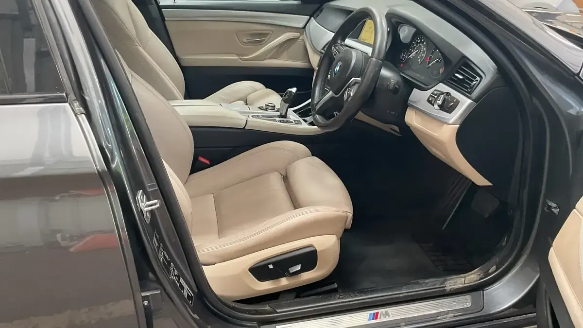 Used BMW 520 M Sport 190 HP (139 kW) 2015 Grey Sedan
