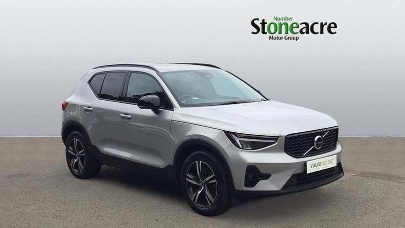 Silver Used 2023 Volvo XC40 Plus SUV | £23,500 (Good price) - Image 1/4