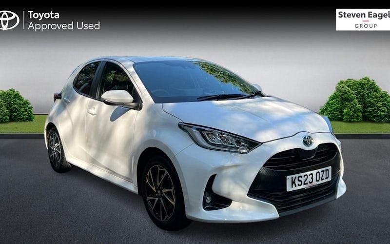 Used Toyota Yaris Hybrid Design 116 HP (85 kW) 2025 Hatchback