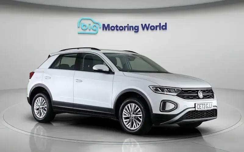 Used VW T-Roc Life 150 HP (110 kW) 2025 SUV