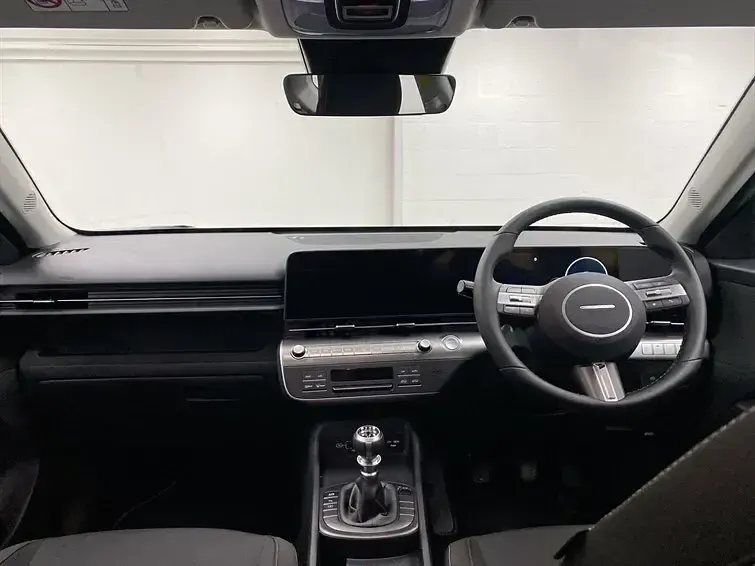 New Hyundai Kona Advanced 2025 Black SUV