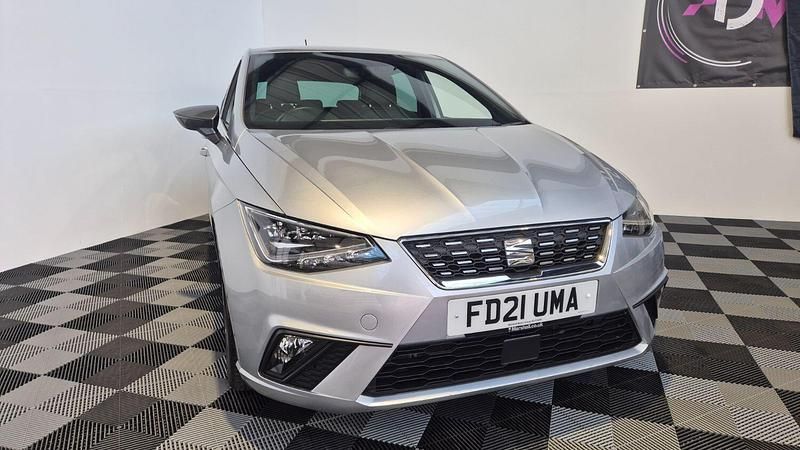 Used Seat Ibiza XCELLENCE 95 HP (69 kW) 2021 Silver Hatchback