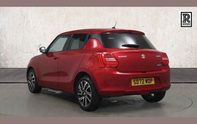 Used Suzuki Swift SZ5 83 HP (61 kW) 2022 Red Hatchback