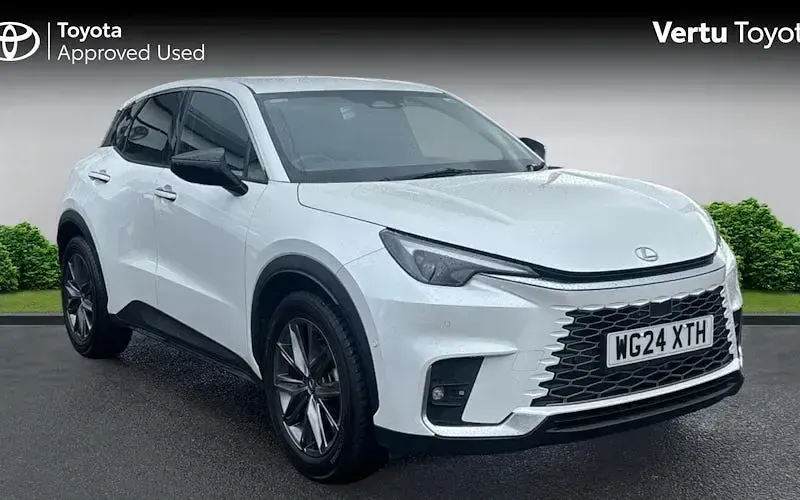 Used Lexus LBX 136 HP (100 kW) 2026 SUV